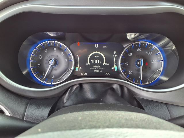 Used 2022 Chrysler Pacifica Touring-L FWD image 12
