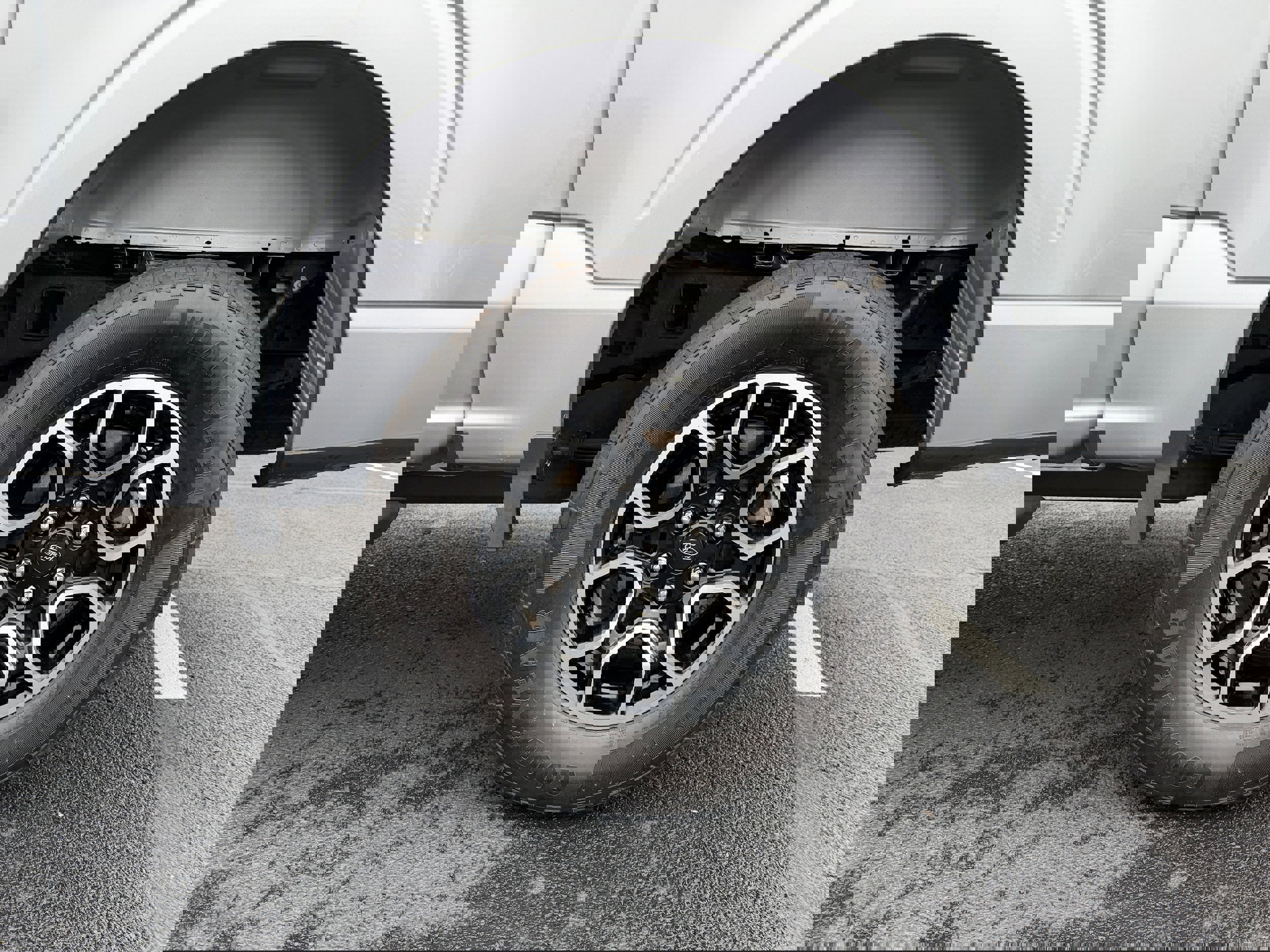 Certified 2023 Ford F150 XLT w/ Equipment Group 302A High image 10