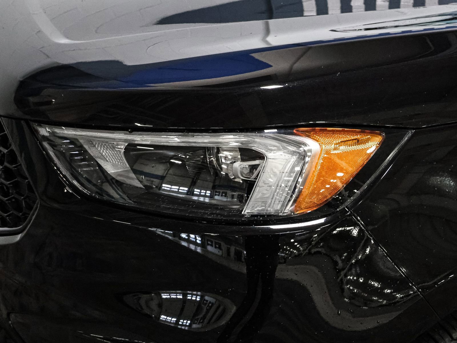 Certified 2024 Ford Edge ST-Line w/ Class II Trailer Tow Package AWD/4WD image 14