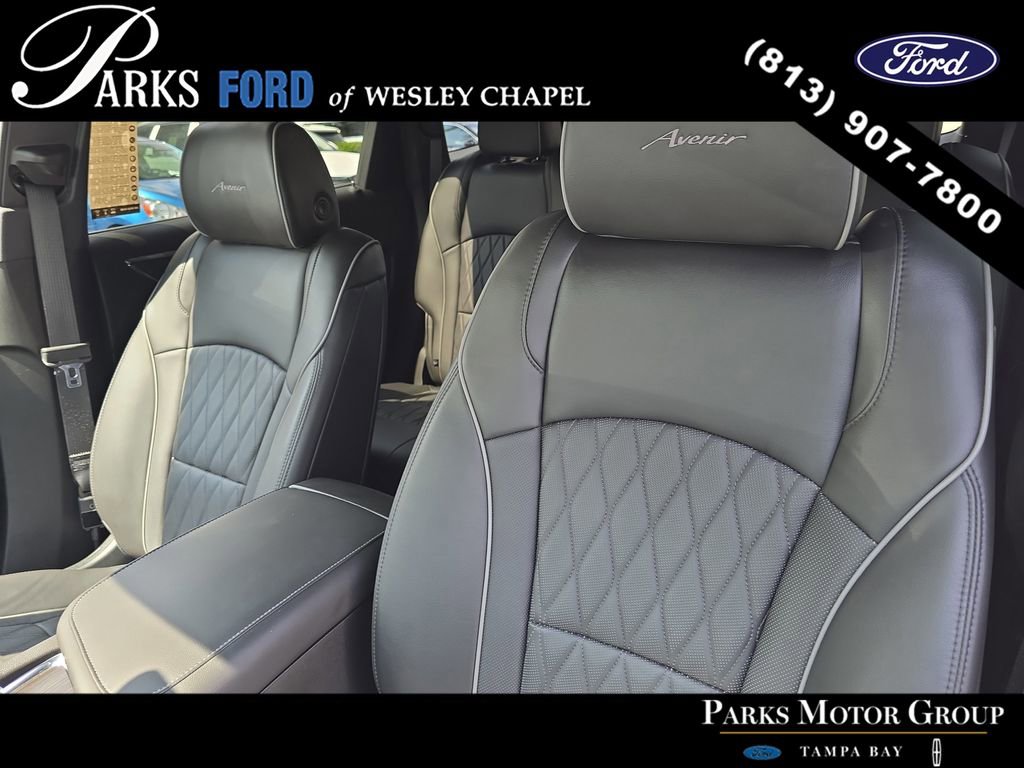 Used 2023 Buick Enclave Avenir w/ Avenir Technology Package AWD/4WD image 21