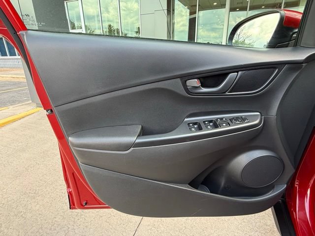 Used 2023 Hyundai Kona SEL FWD image 12