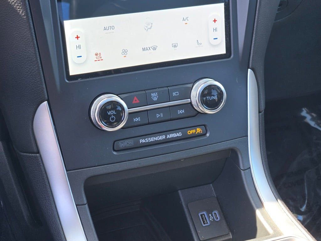 Certified 2024 Ford Edge SEL w/ Convenience Package image 31