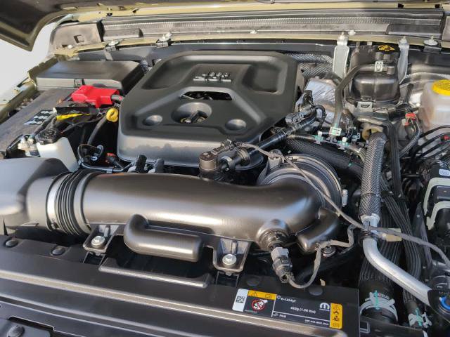 Used 2025 Jeep Wrangler Sport AWD/4WD image 10