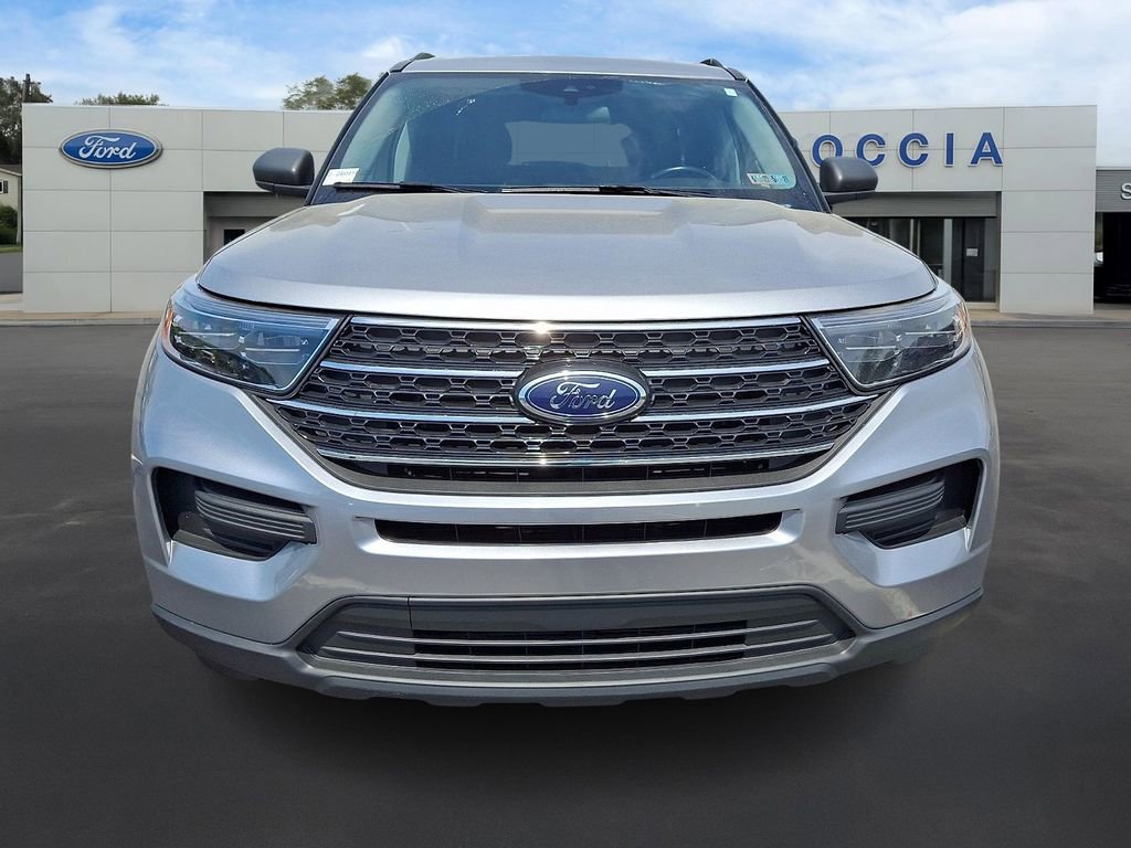 Certified 2021 Ford Explorer XLT AWD/4WD image 2