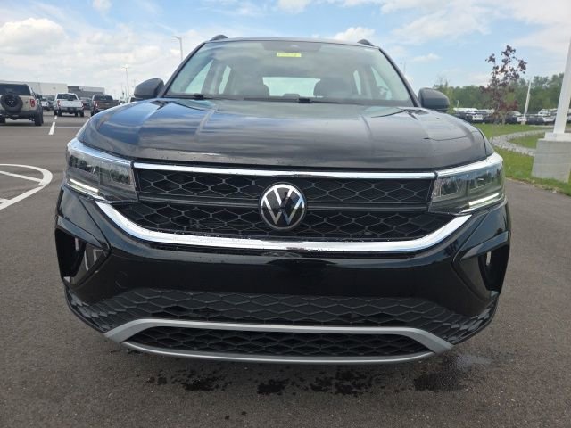 Used 2024 Volkswagen Taos S AWD/4WD image 3