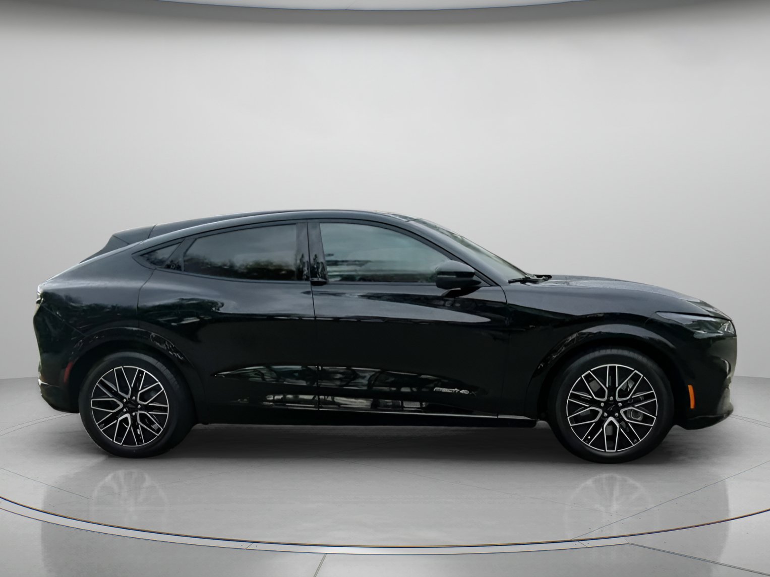 Certified 2024 Ford Mustang Mach-E Premium AWD/4WD image 33