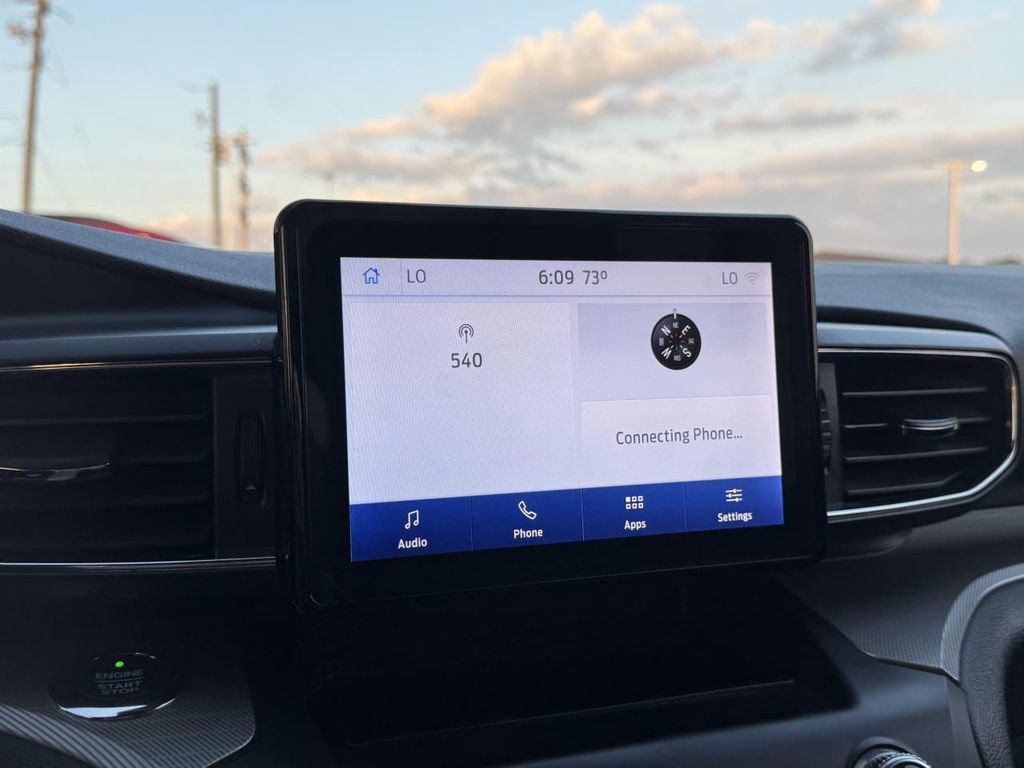 Certified 2020 Ford Explorer XLT w/ Equipment Group 202A image 21