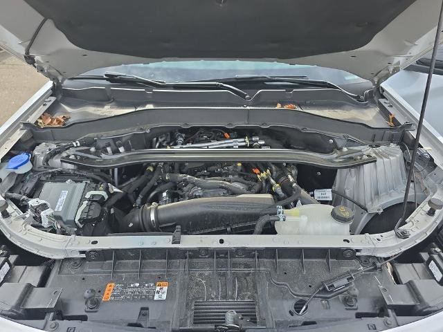 Certified 2025 Ford Explorer Platinum w/ LUX Leather Package AWD/4WD image 35