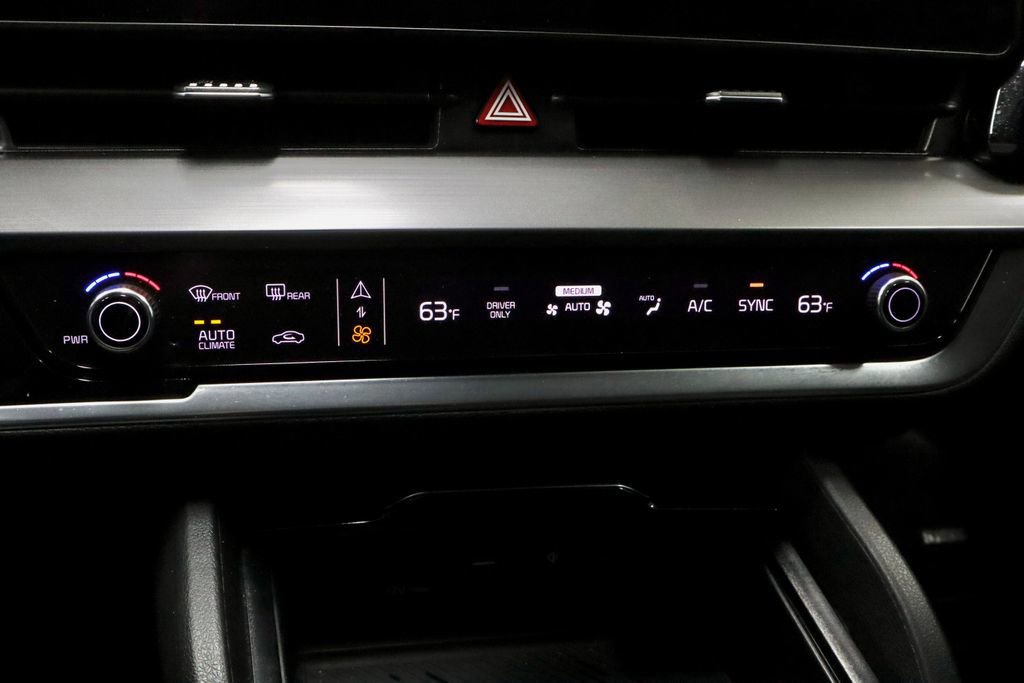 Used 2023 Kia Sportage EX image 30