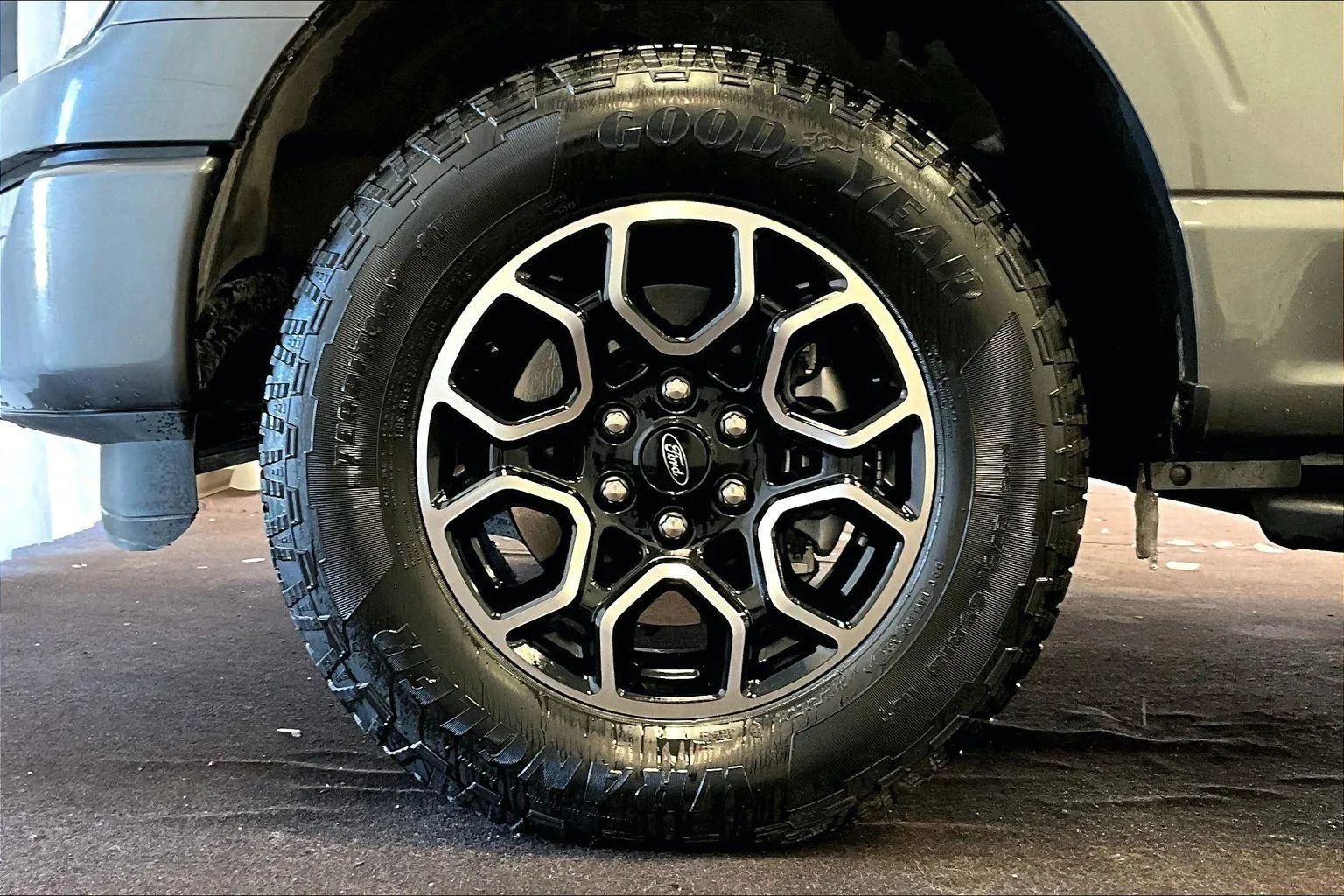 Certified 2023 Ford F150 XLT w/ Equipment Group 302A High image 8