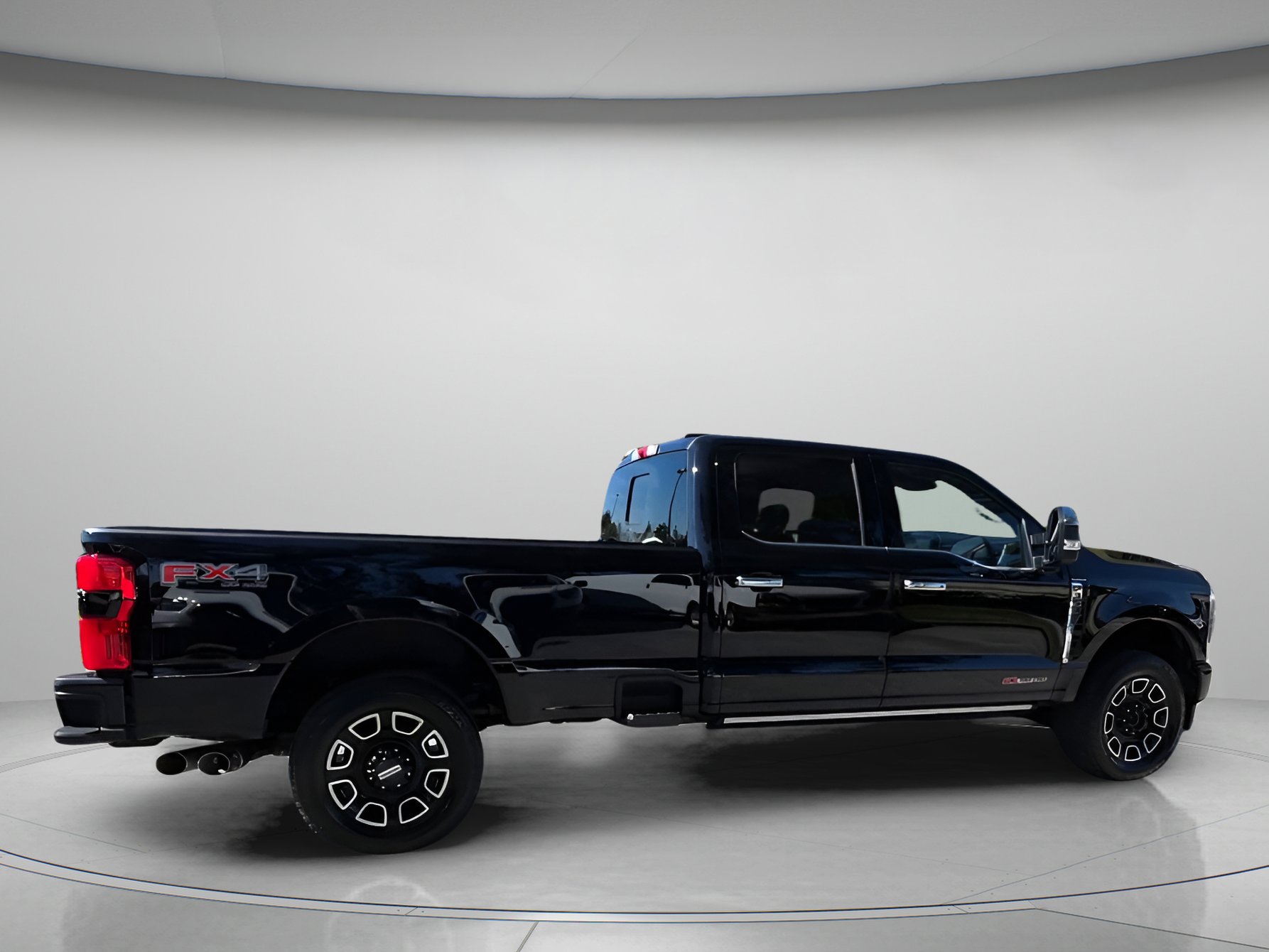 Certified 2023 Ford F350 Platinum image 31