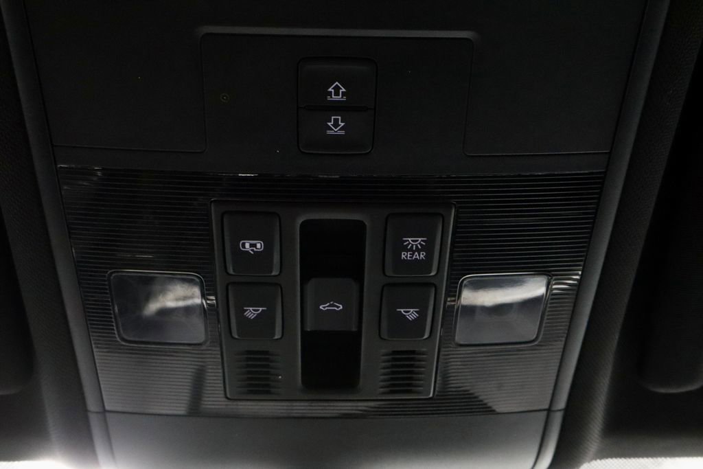 Used 2021 Volkswagen Atlas Cross Sport SE w/ Panoramic Sunroof Package image 32