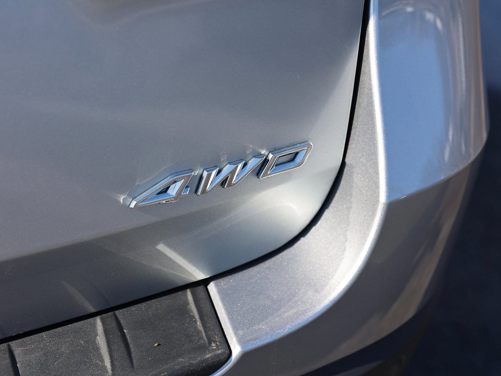 Certified 2022 Ford Explorer XLT w/ Class IV Trailer Tow Package image 10