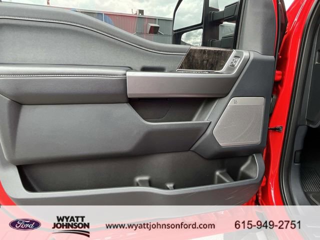 Certified 2025 Ford F450 Lariat w/ Chrome Package image 29