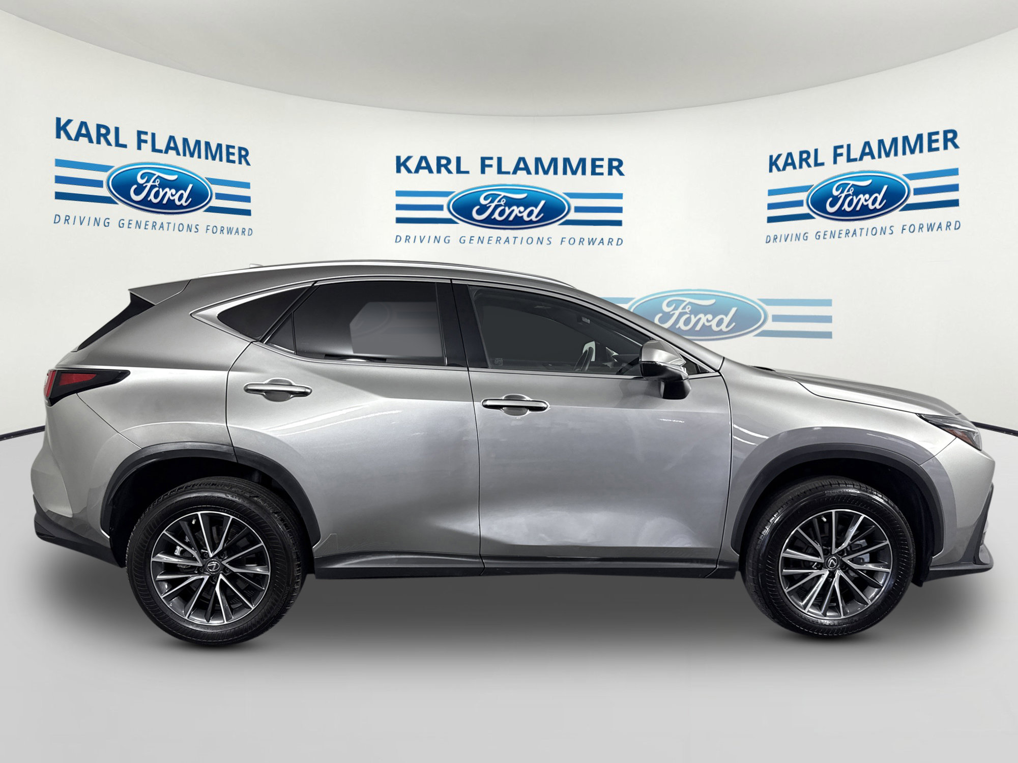 Used 2022 Lexus NX 350 AWD image 2