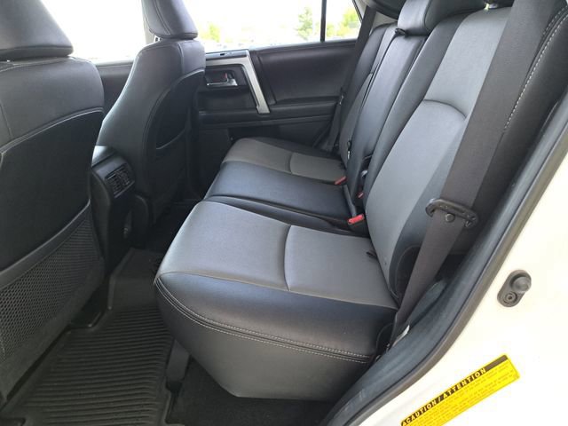 Used 2020 Toyota 4Runner SR5 Premium w/ Moonroof Package AWD/4WD image 25