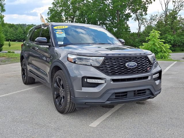 Certified 2021 Ford Explorer ST w/ Equipment Group 401A AWD/4WD image 2