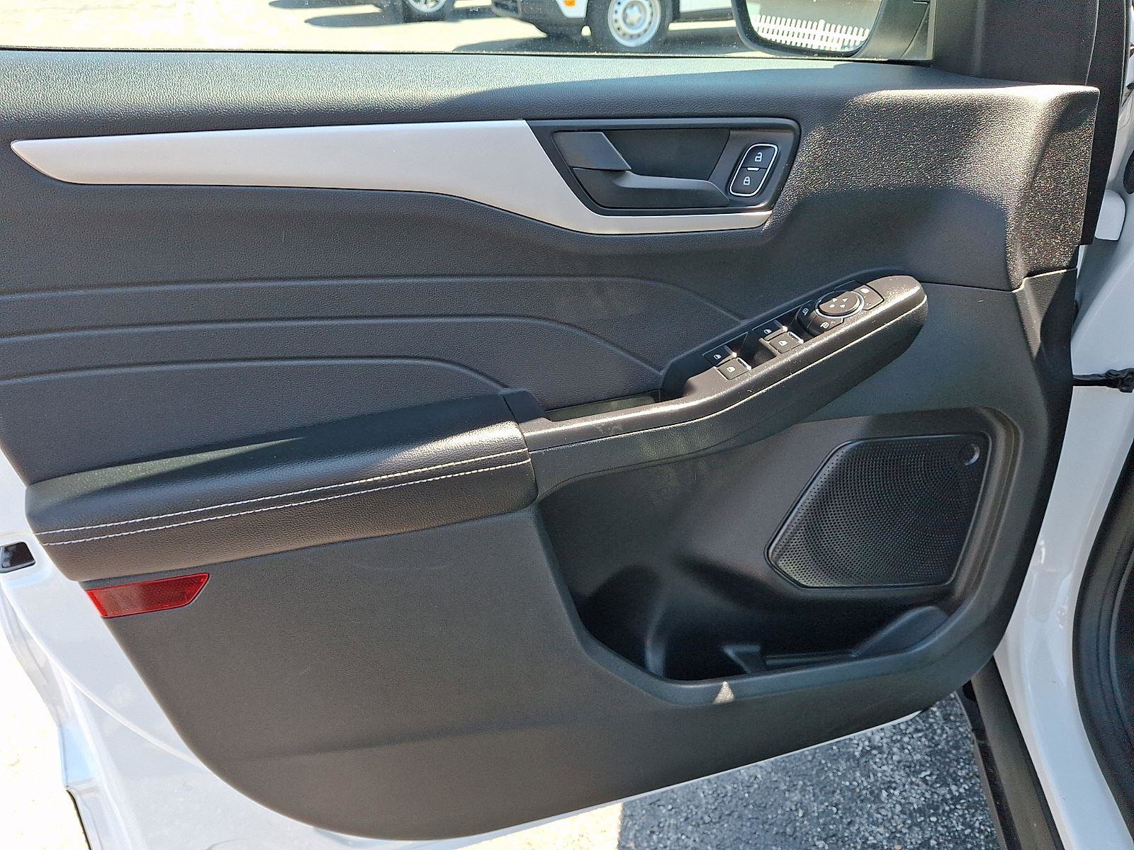 Certified 2022 Ford Escape SE w/ Convenience Package FWD image 13