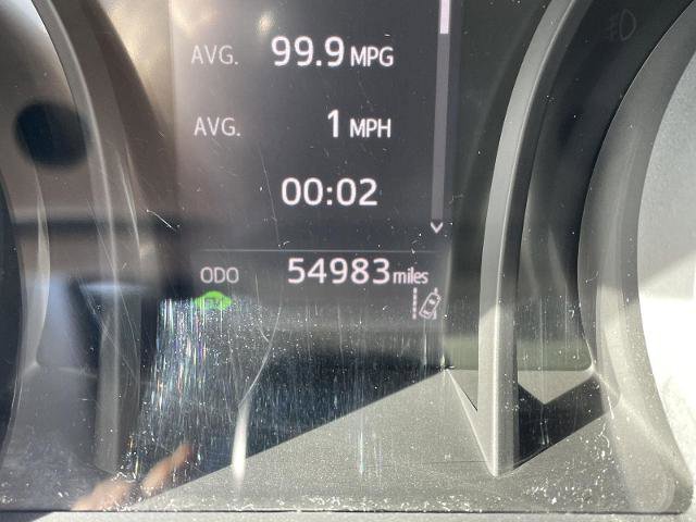 Used 2019 Toyota Camry LE image 3