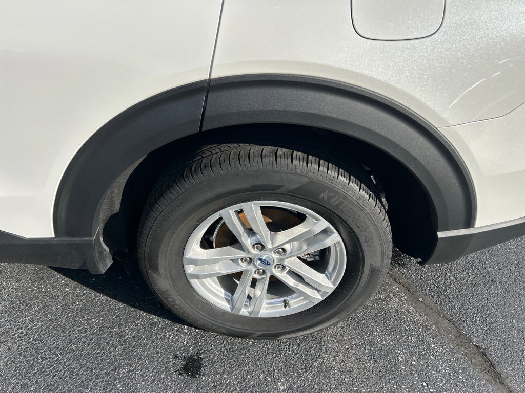 Certified 2023 Ford Explorer XLT image 33