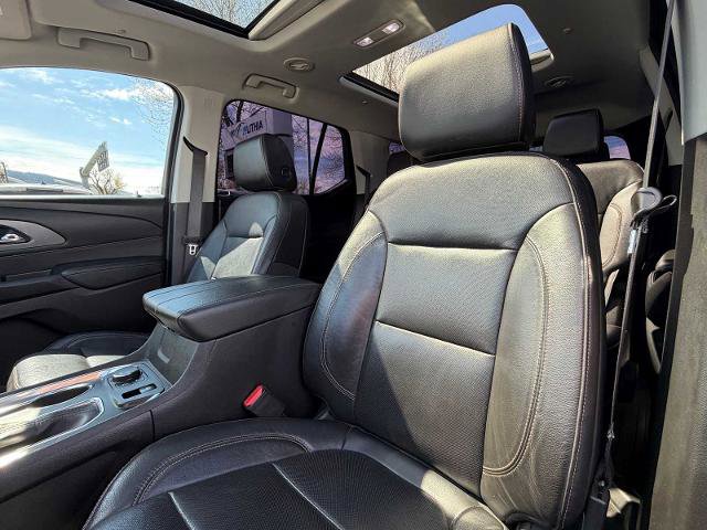 Used 2021 Chevrolet Traverse Premier w/ Redline Edition AWD/4WD image 12