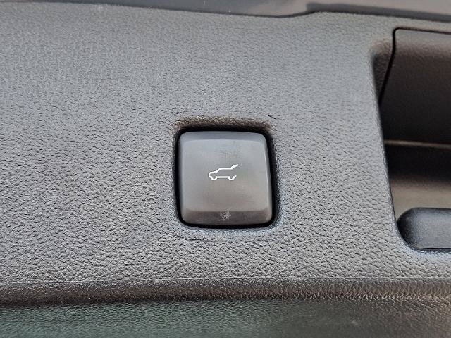 Certified 2023 Ford Escape Platinum AWD/4WD image 29