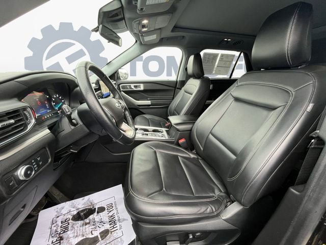 Certified 2022 Ford Explorer XLT w/ Equipment Group 202A AWD/4WD image 11