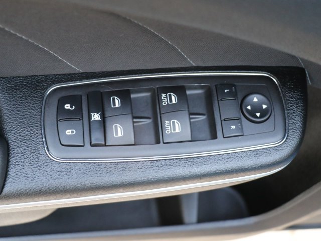 Used 2023 Dodge Charger SXT AWD/4WD image 18