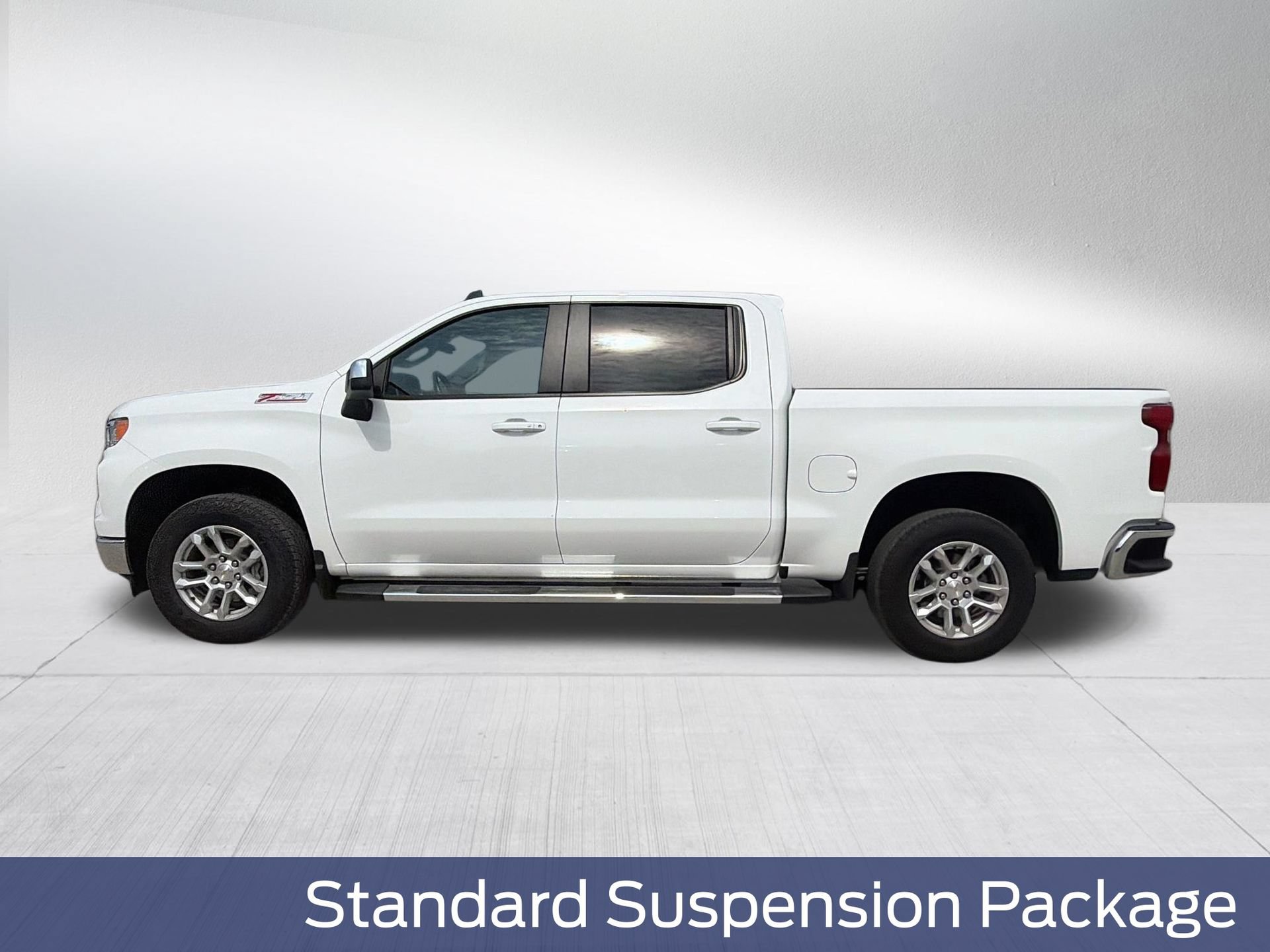 Used 2025 Chevrolet Silverado 1500 LT AWD/4WD image 12