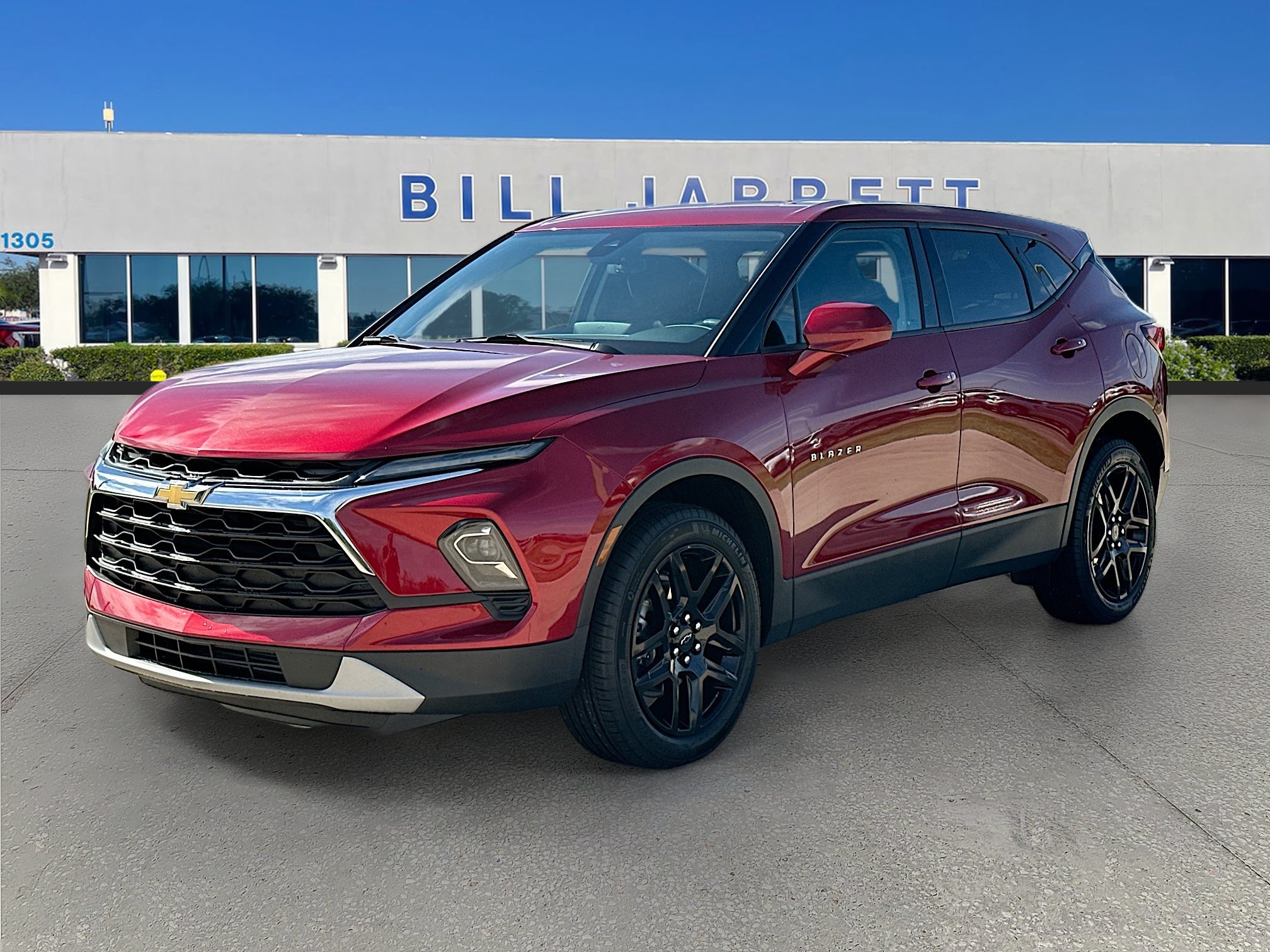 Used 2023 Chevrolet Blazer LT FWD image 3