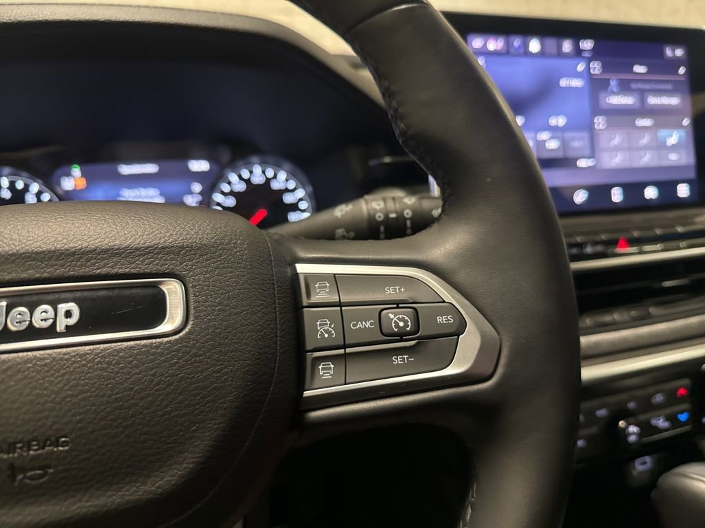 Used 2022 Jeep Compass Latitude image 43