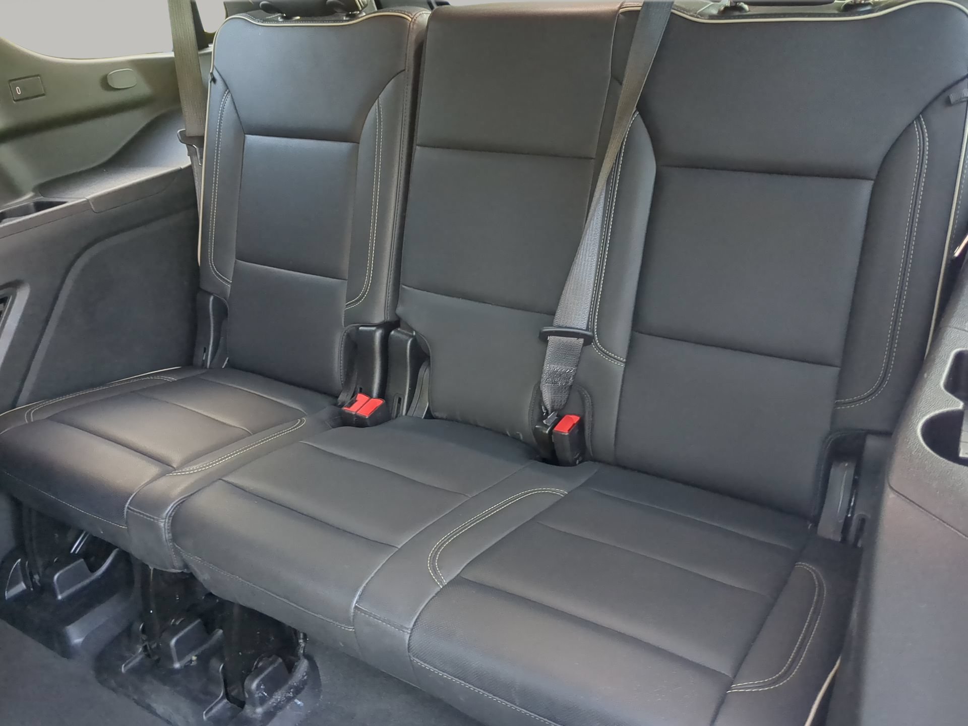 Used 2024 GMC Yukon SLT RWD image 55