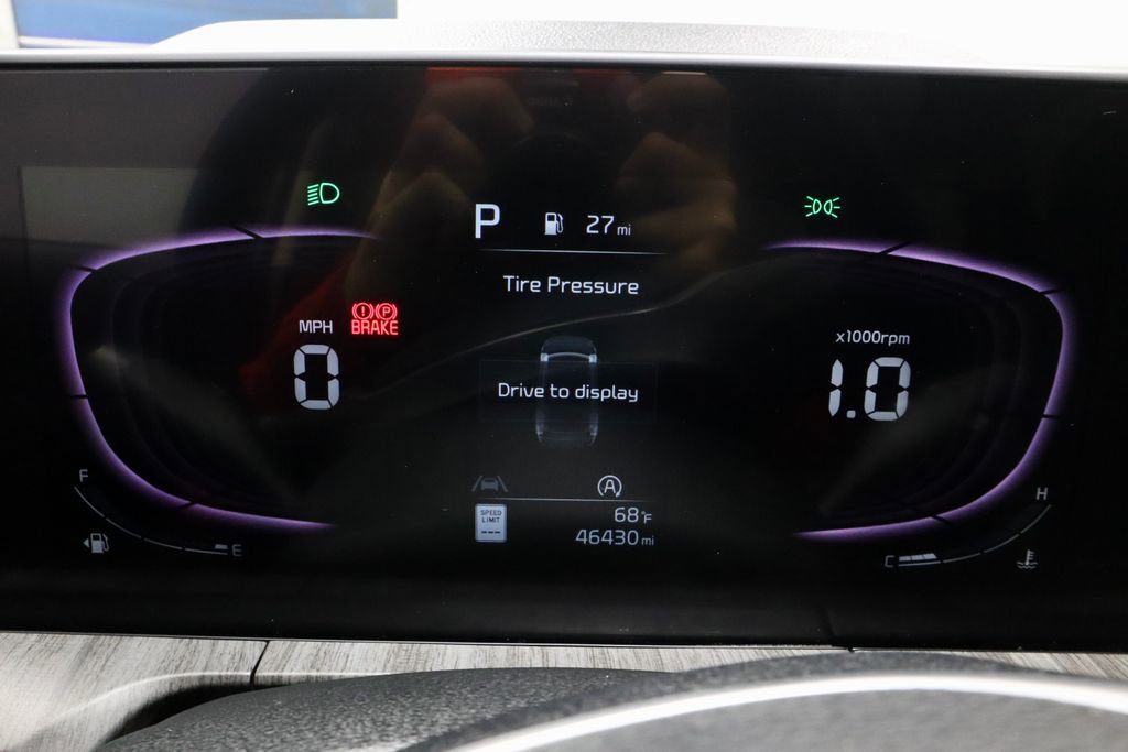 Used 2023 Kia Telluride EX w/ EX Captain's Chair Package FWD image 34