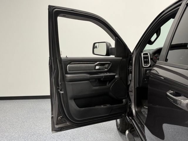 Used 2021 RAM 1500 Big Horn AWD/4WD image 14