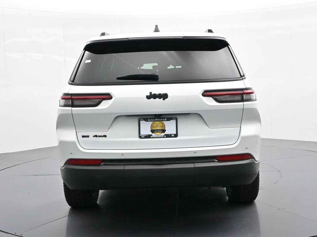 Used 2023 Jeep Grand Cherokee L Laredo AWD/4WD image 7