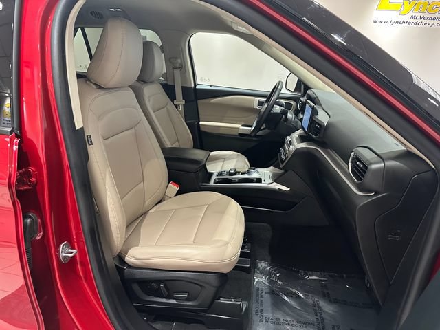 Certified 2023 Ford Explorer XLT w/ Equipment Group 202A AWD/4WD image 7