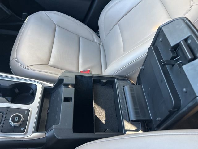Certified 2022 Ford Explorer XLT w/ Equipment Group 202A image 22