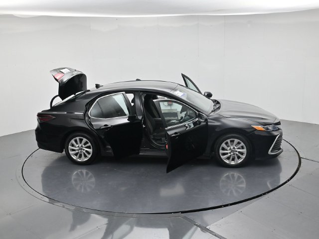 Used 2024 Toyota Camry LE FWD image 46