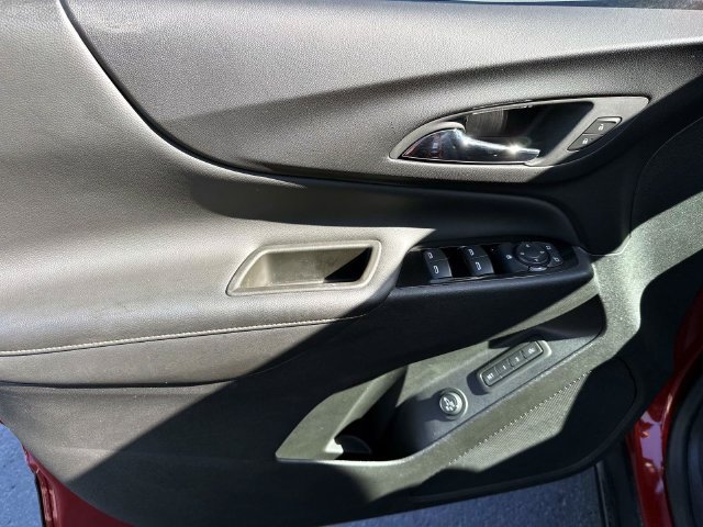 Used 2024 Chevrolet Equinox Premier w/ LPO, Floor Liner Package FWD image 10