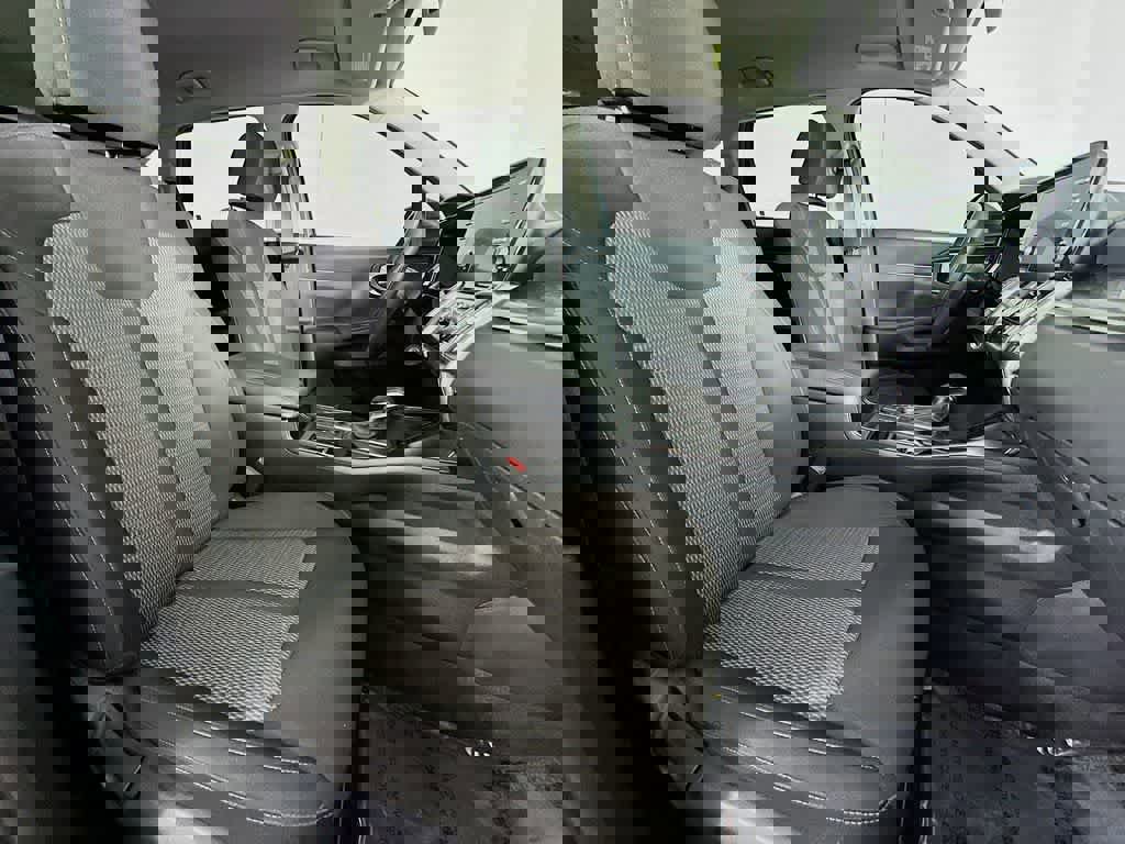 Used 2023 Kia Sorento LX image 18