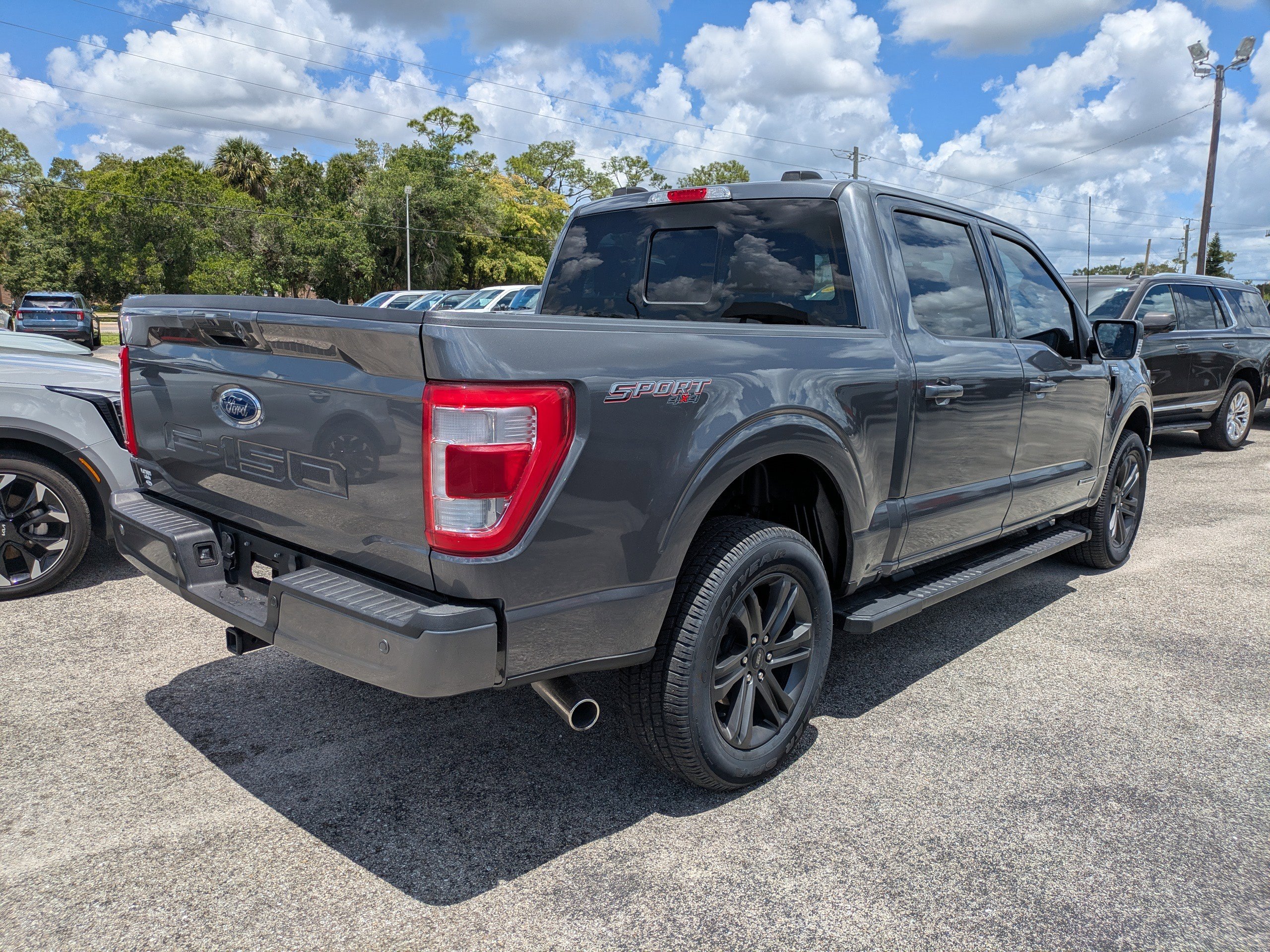 Certified 2023 Ford F150 Lariat w/ Equipment Group 502A High AWD/4WD image 4