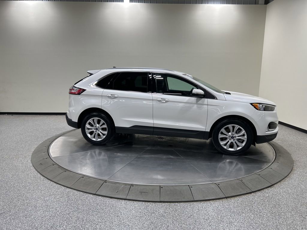 Certified 2022 Ford Edge Titanium image 6