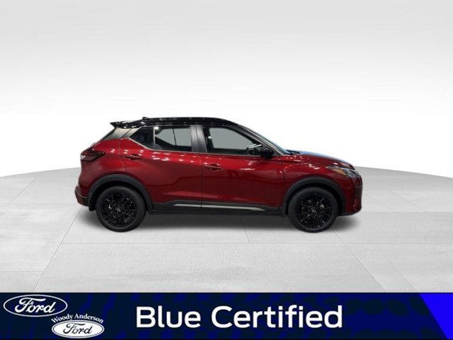 Used 2023 Nissan Kicks SR w/ SR Premium Package FWD image 5