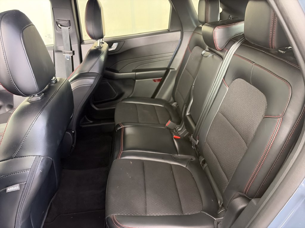 Certified 2025 Ford Escape ST-Line Select AWD/4WD image 11