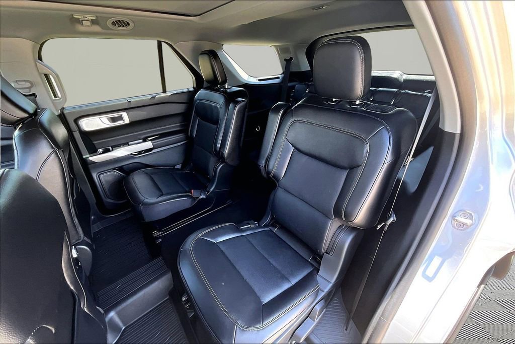 Certified 2024 Ford Explorer Limited w/ Limited Technology Package AWD/4WD image 26