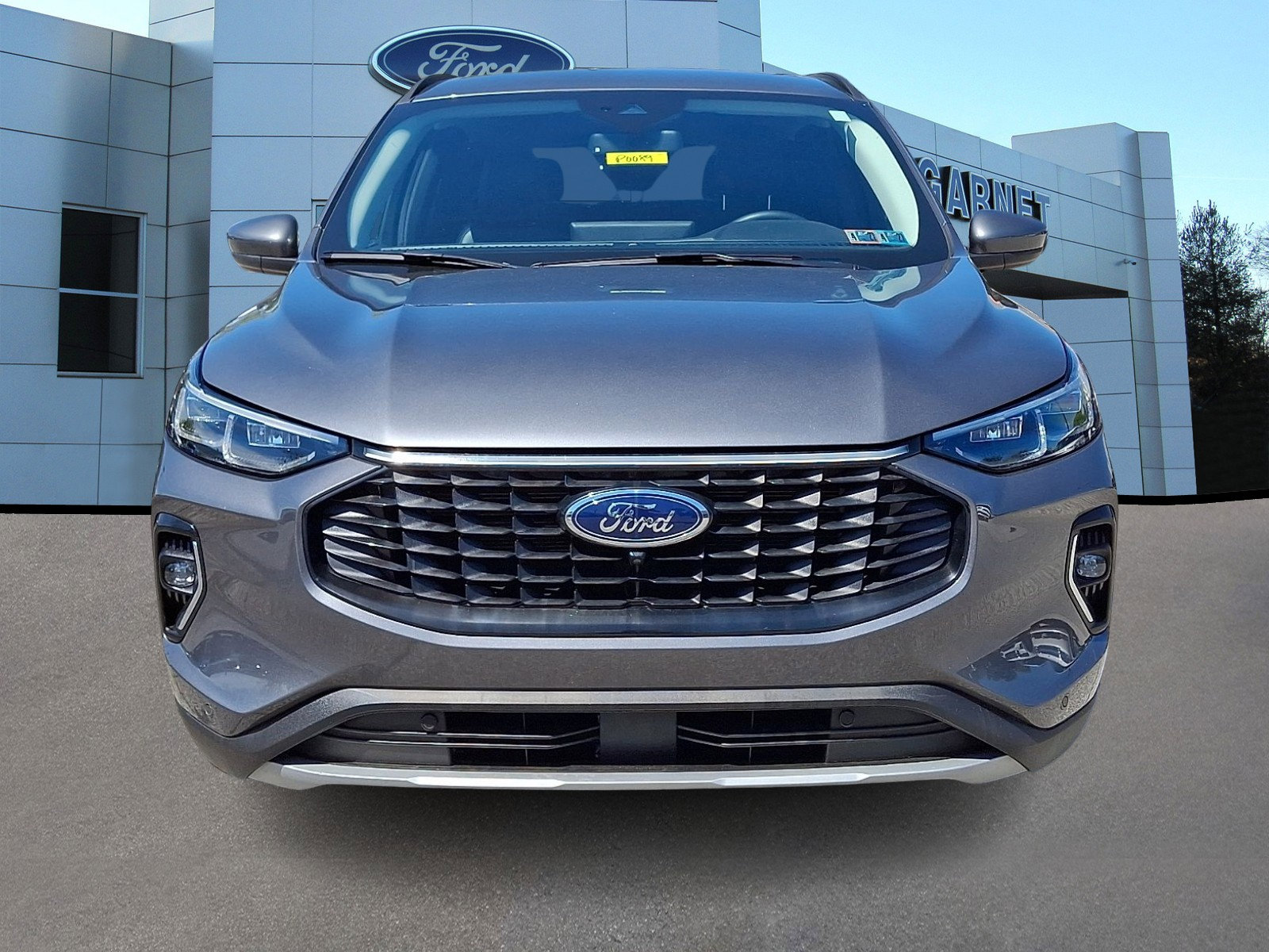 Certified 2023 Ford Escape Platinum w/ Class II Trailer Tow Package FWD image 3