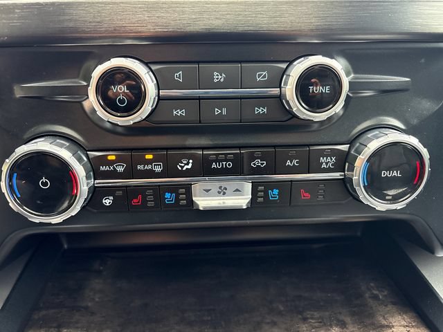 Certified 2023 Ford F250 Lariat w/ Lariat Ultimate Package AWD/4WD image 28