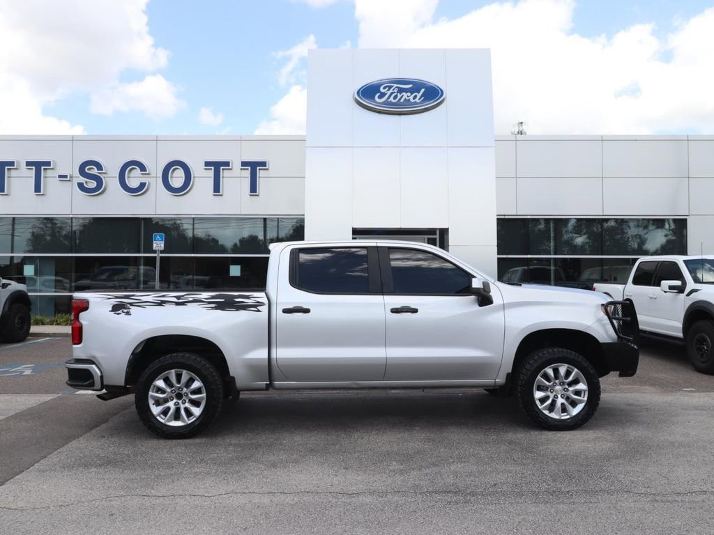 Used 2022 Chevrolet Silverado 1500 Custom image 6