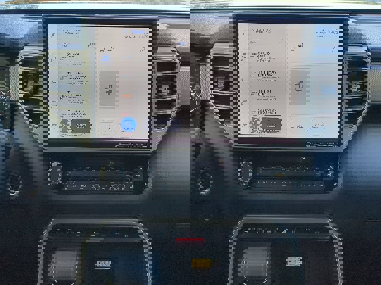 Used 2023 Toyota Tundra Limited image 16