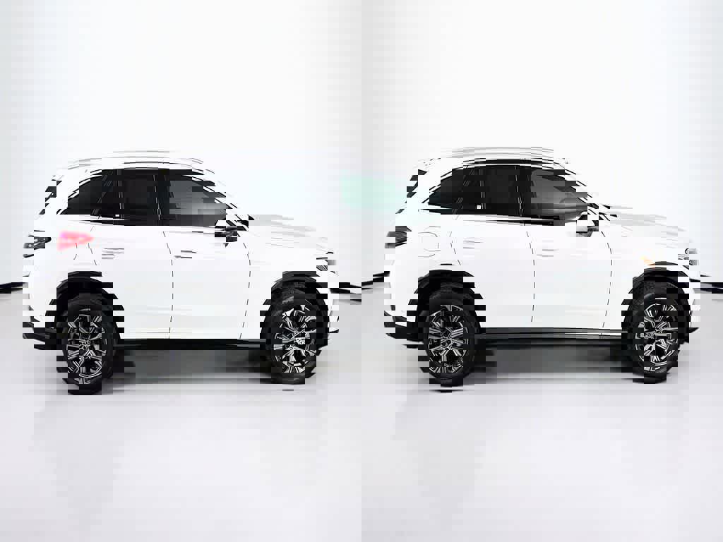 Used 2024 Mercedes-Benz GLC 300 GLC 300 image 6